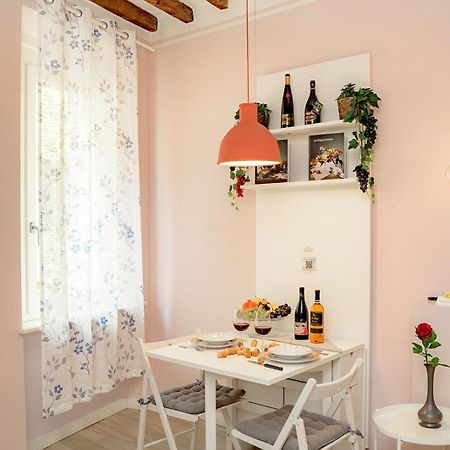 La Casa Del Vino Apartment Parma Luaran gambar